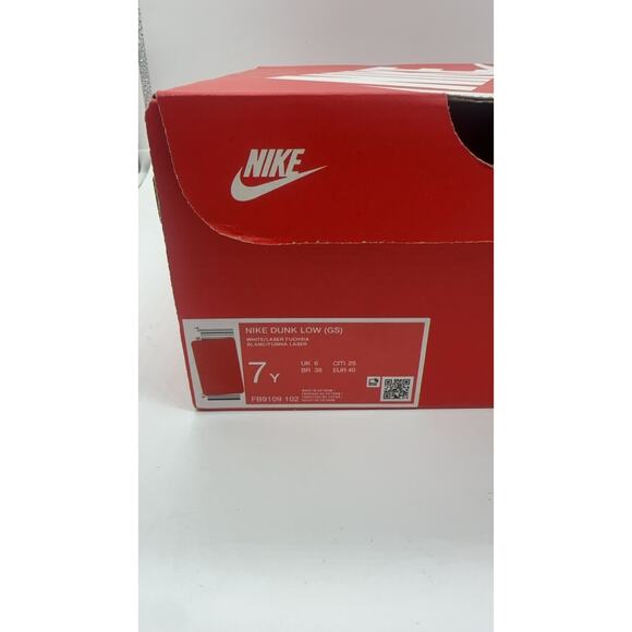 Nike Dunk Low in color Active Fuchsia Size 7 New Never Been Worn - Picture 8 of 8